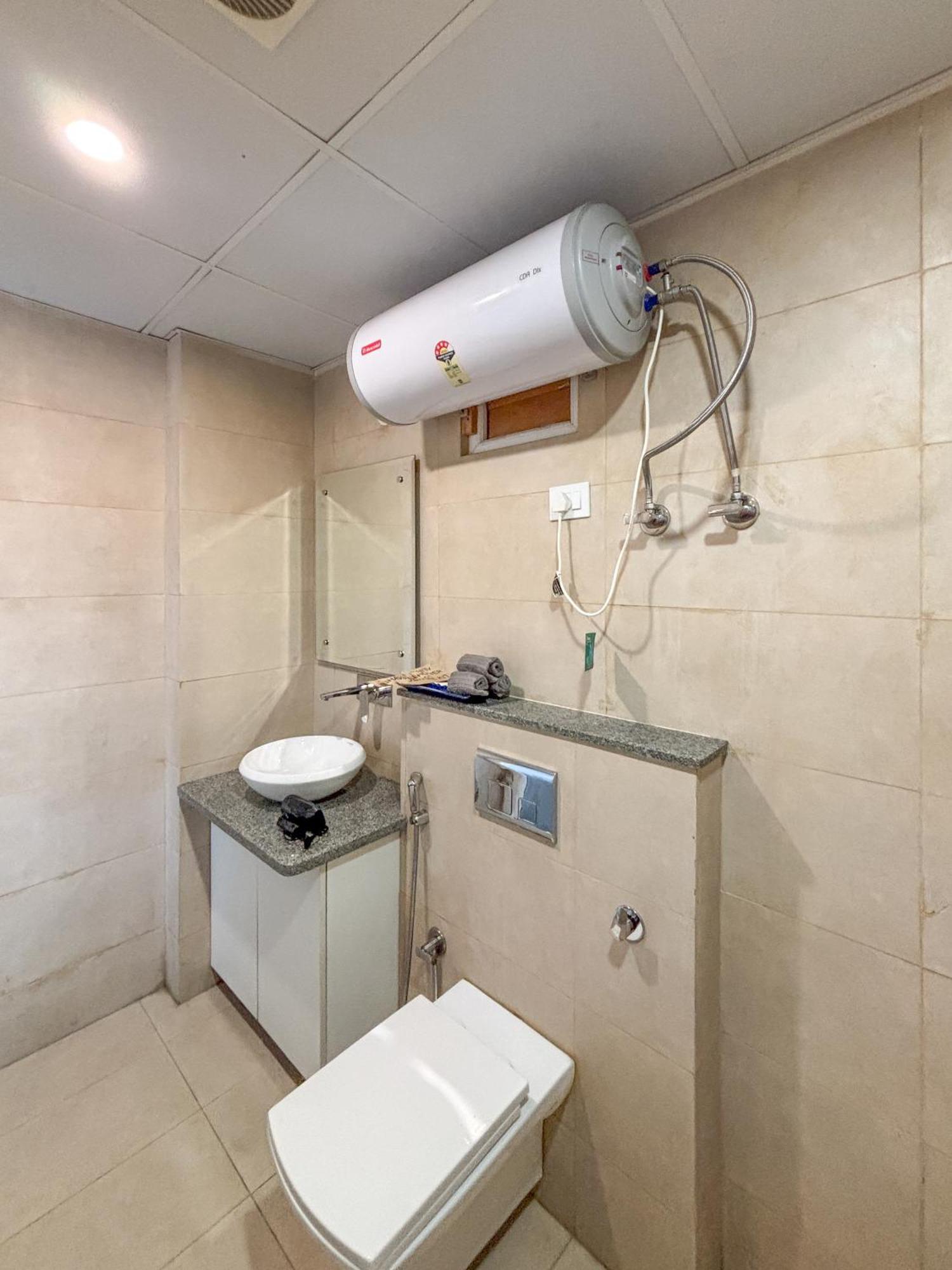 Housr 78 Madhapur Hitech City Near Yashoda Hospital Hyderabad Exterior photo