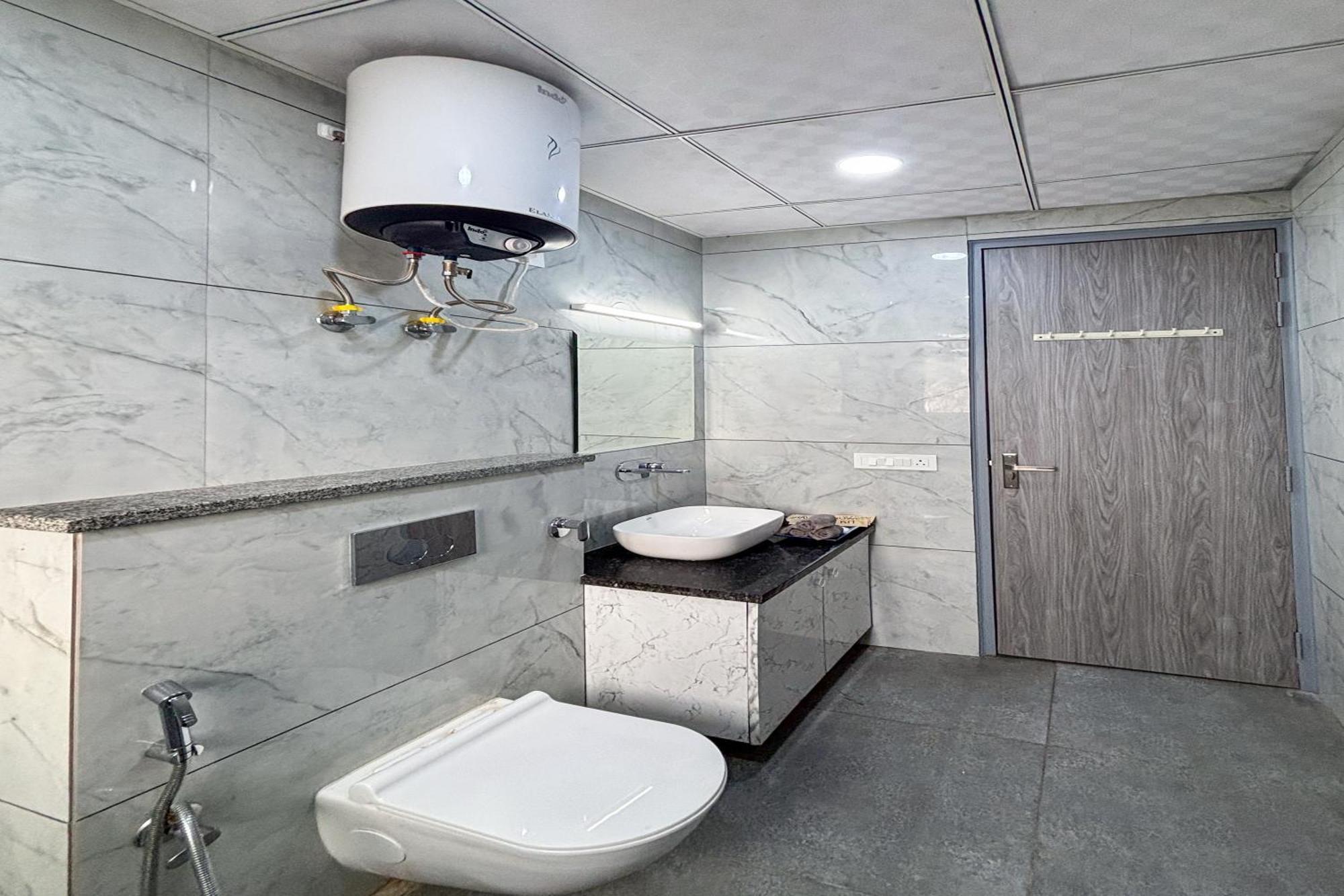 Housr 78 Madhapur Hitech City Near Yashoda Hospital Hyderabad Exterior photo